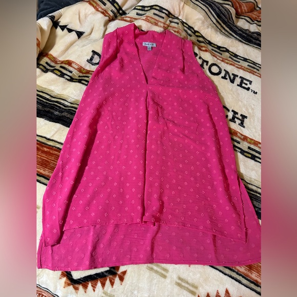 Tops - Sleeveless Dot-Print V-Neck Blouse - Hot Pink